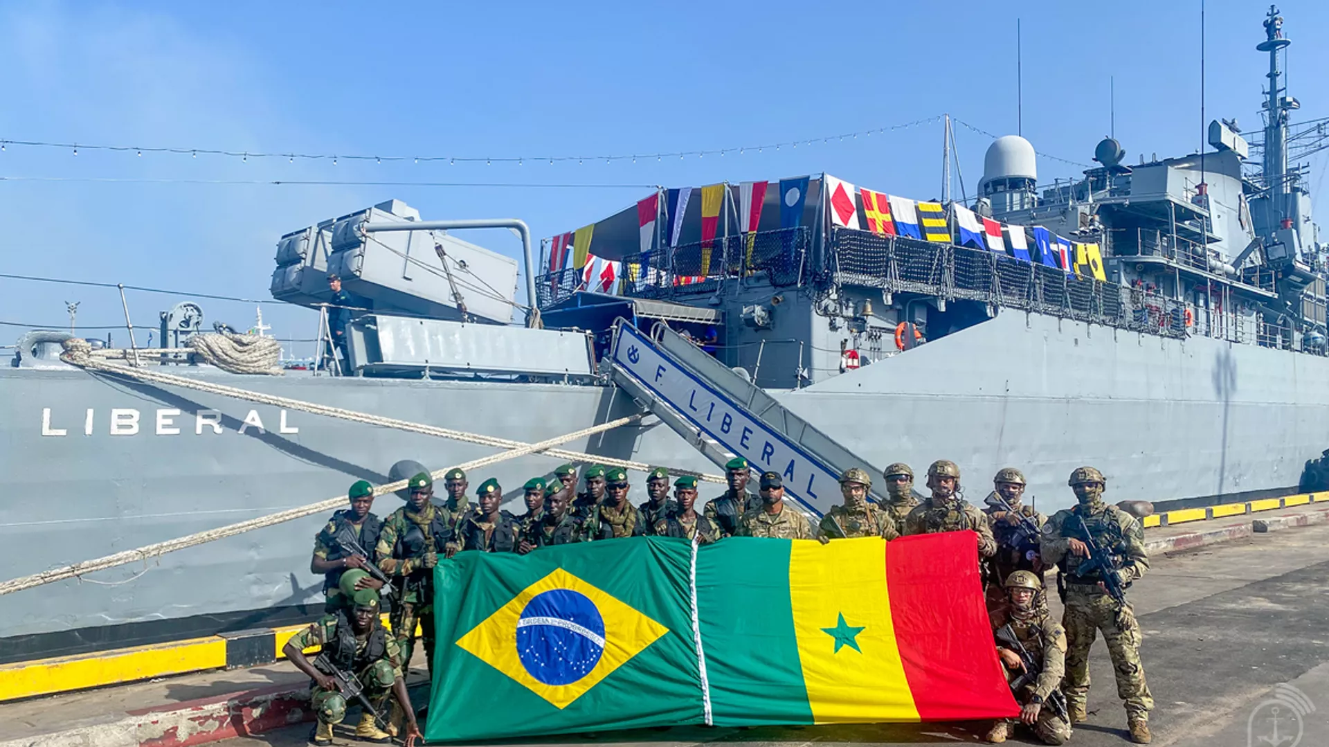 Fragata Liberal da Marinha do Brasil realiza visita ao porto de Dacar, no Senegal. © Foto / Agência Marinha de Notícias/Sputnik Brasil