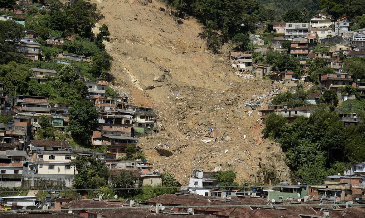 Morro da Oficina, em Petrópolis local mais atingido pela enchente há um mês© Tomaz Silva/Agência Brasil