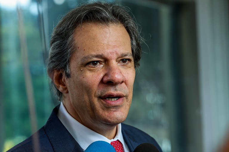 Haddad avalia que Legislativo deve se envolver na solução para equilíbrio e justiça tributária. Foto: Antônio Cruz/EBC