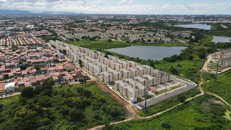 Obras deveriam ter sido concluídas, mas foram abandonadas pelos governos anteriores