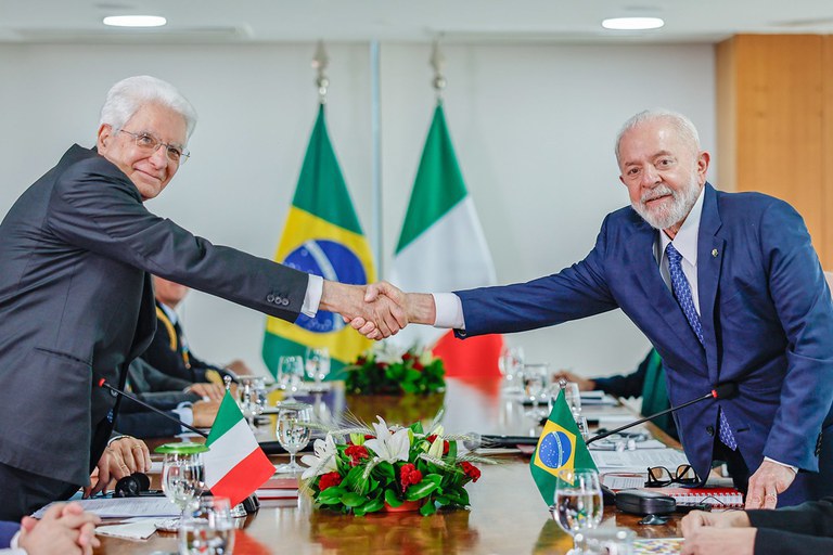 Lula recebe presidente da Itália, Sergio Mattarella, no Palácio do Planalto