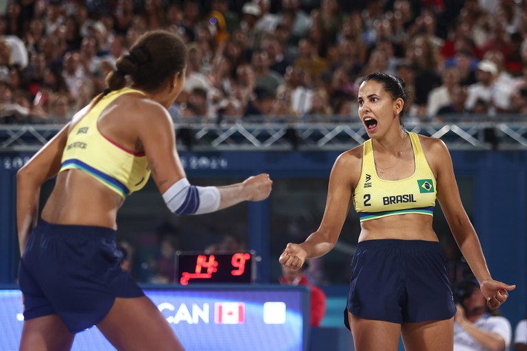 Dupla vence canadenses em jogo difícil. Foto: Luiza Moraes/COB