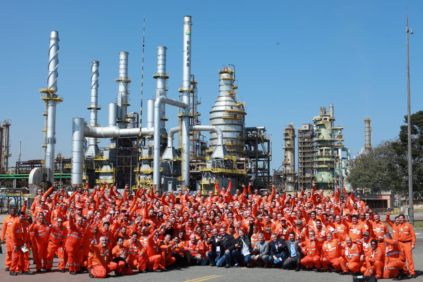 Trabalhadores reiniciaram suas atividades para a retomada da fábrica de fertilizantes ANSA. Fotos: Bruno Zanotto / Agência Petrobras