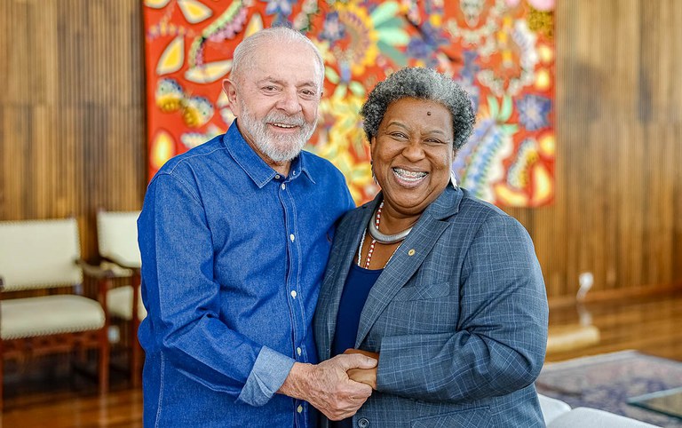 Lula recebeu Macaé Evaristo no Palácio do Planalto e compartilho nas redes a confirmação do convite. Foto: Ricardo Stuckert