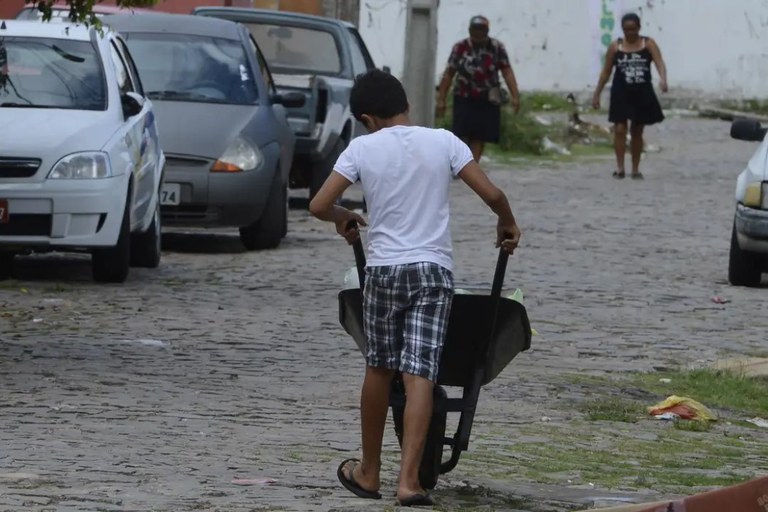 Estudo revela uma variação de 1,3% a 9,3% em relação à taxa de trabalho infantil entre as unidades da Federação Foto: Valter Camponato / Agência Brasil