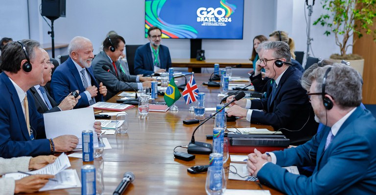 Primeiro-ministro do Reino Unido, Keir Starmer, durante a Cúpula de Líderes do G20, com Lula. Foto: Ricardo Stuckert/PR