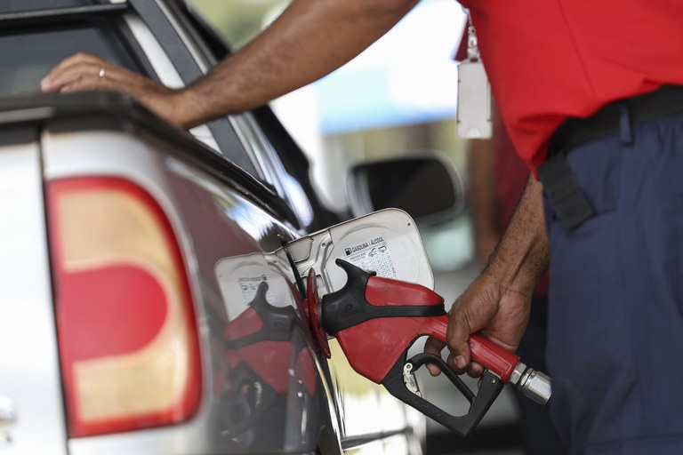 Gasolina exerceu impacto na inflação