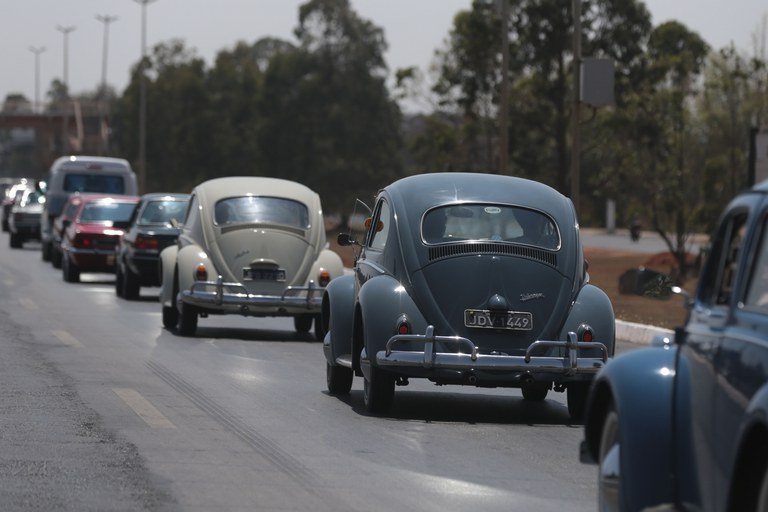 Governo Federal não cobra 'taxa ambiental' de carros com mais de 20 anos. Foto: Marcello Casal/Agência Brasil