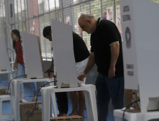 Segundo turno das eleições acontece neste domingo