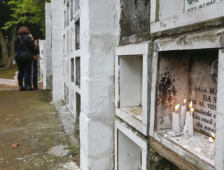 Preço de enterros triplica após concessão de cemitérios em SP