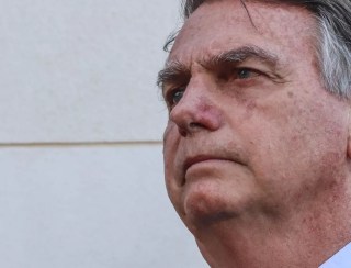 Defesa de Bolsonaro diz que ele aceitou derrota e não participou de trama golpista do 8 de janeiro