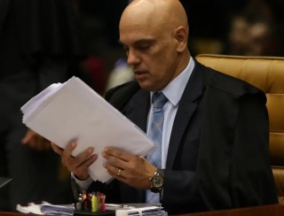 Moraes libera para julgamento denúncia contra Bolsonaro e outros sete