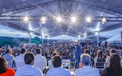 Lula assina ordem de serviço para obras que vão levar água a 57 mil no sertão alagoano