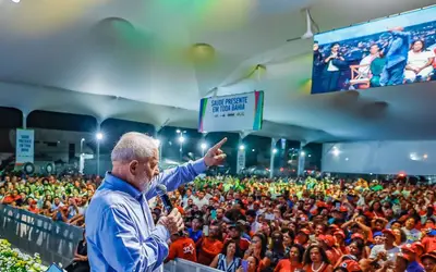 "É esse País que nós vamos construir", diz Lula em inauguração de universidade e de hospital na Bahia