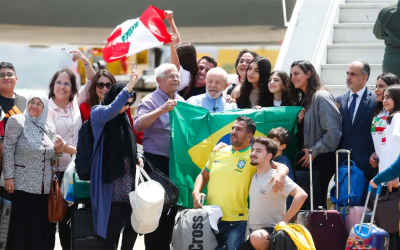 Repatriados do Líbano são recebidos por Lula em São Paulo