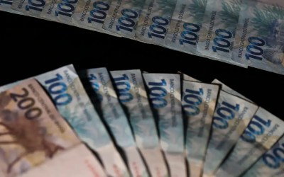 Governo fecha ano com arrecadação recorde de R$ 2,70 trilhões