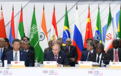 Especialista: 'América Latina precisa se aproximar do BRICS diante dos ataques dos EUA'