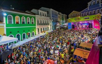 Congresso valoriza tradição e reconhece importância cultural do Carnaval