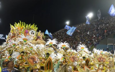 Beija-flor conquista o 15º título do carnaval do Rio de Janeiro