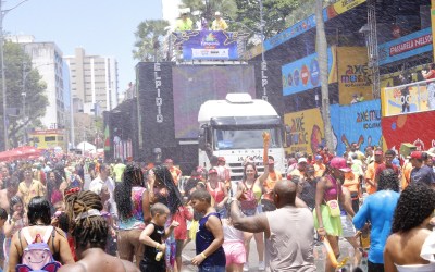 Com novo recorde de turistas, Carnaval da Bahia é marcado pela globalização