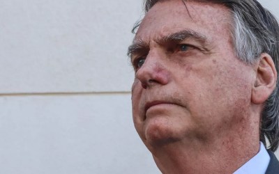 Defesa de Bolsonaro diz que ele aceitou derrota e não participou de trama golpista do 8 de janeiro